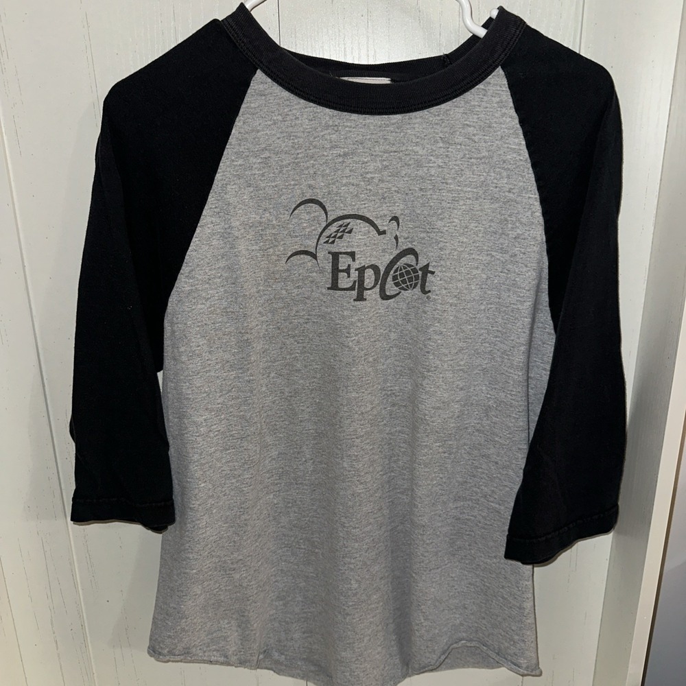 Disney Epcot T-shirt Spaceship Earth Mickey Large 3/4 Sleeves Gray Medium VTG